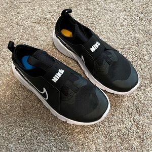 New Nike Slip On Sneakers NWOB